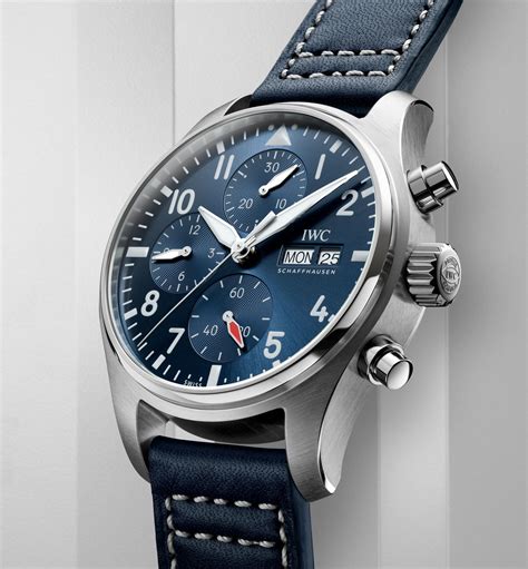 iwc schaffhausen pilot's watch